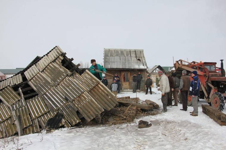 Mezei: van lehetőség a cigányprobléma megoldására