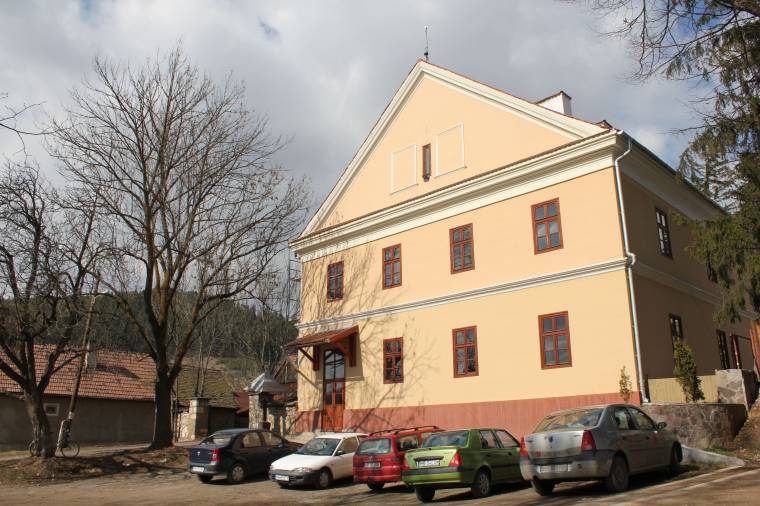 Vezetőségváltás a Szárhegyi Kulturális és Művészeti Központnál