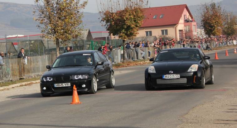 Suhanás benzingőzben