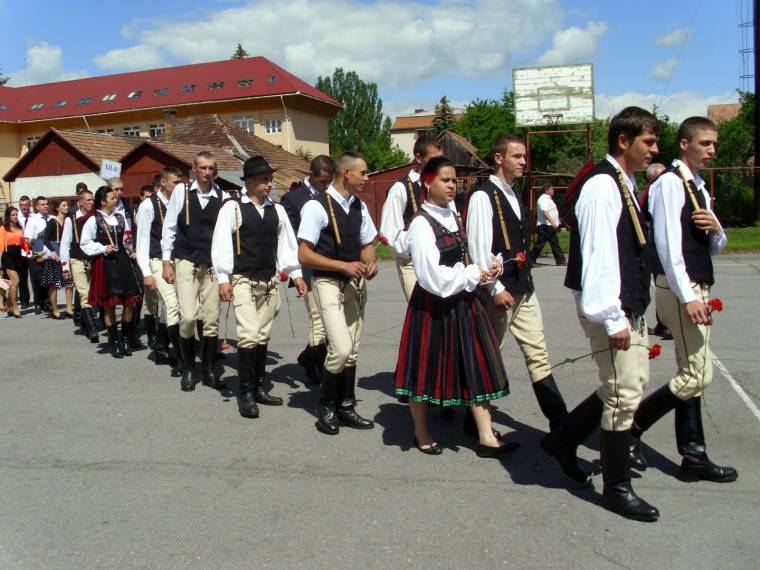 Biztatás: a jövő a szülőföldön van