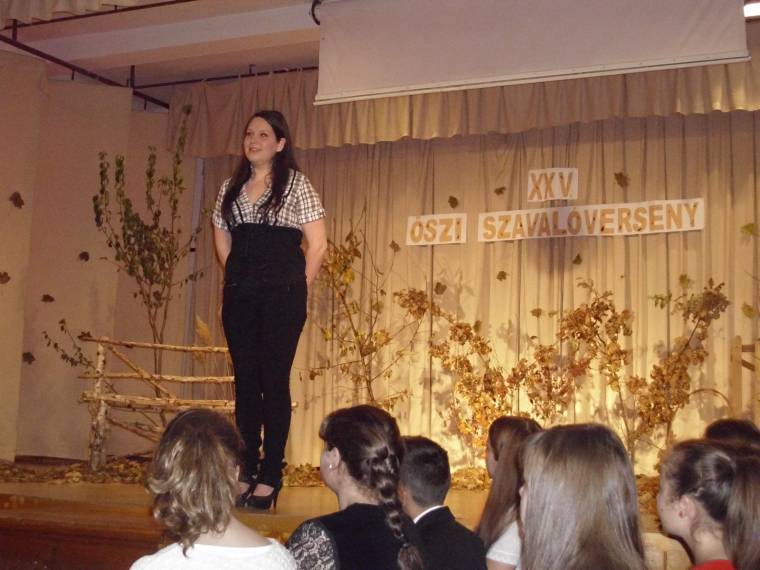 Őszi szavalóverseny ünnepi emlékezéssel