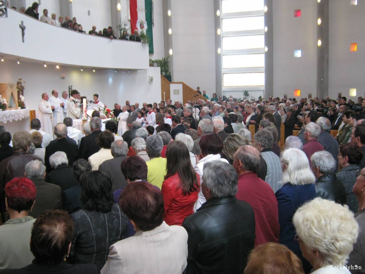 &bullet;  Fotó: Balázs Katalin