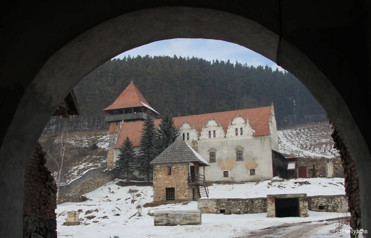 &bullet;  Fotó: Balázs Katalin