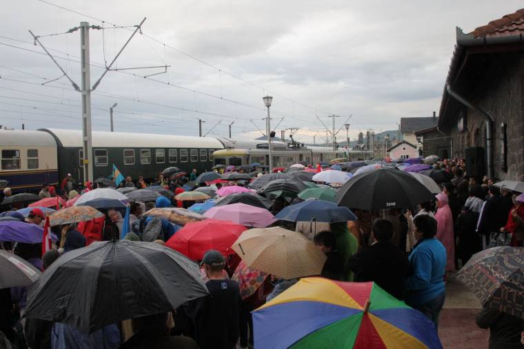 Megérkezett Gyergyószentmiklósra a Boldogasszony Zarándokvonat