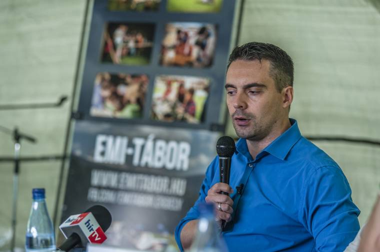 Kvótareferendum: Vona részvételre és nemmel szavazásra buzdít