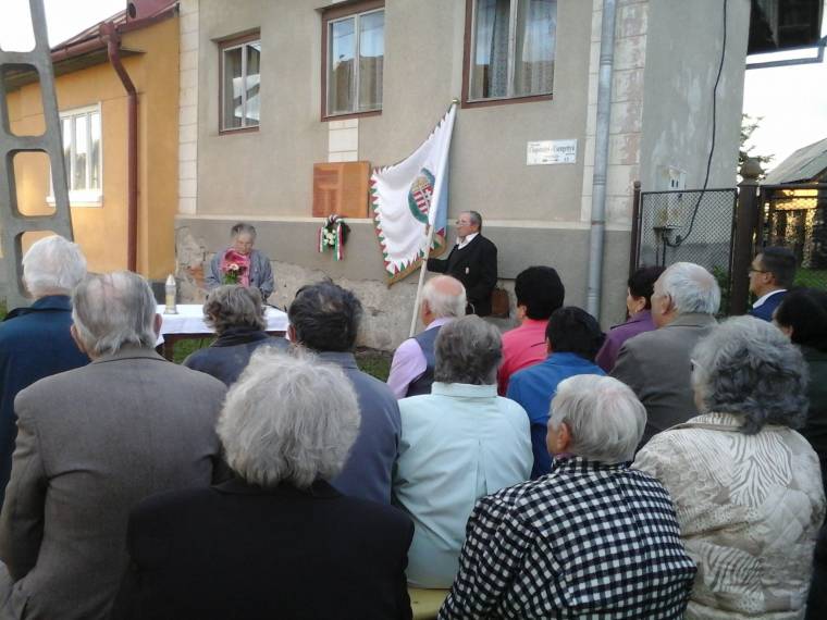 Harangszó az ártatlan áldozatokért