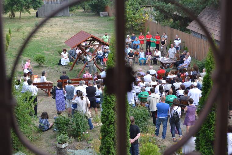 Kötet a Sugó-barlang ötven évéről