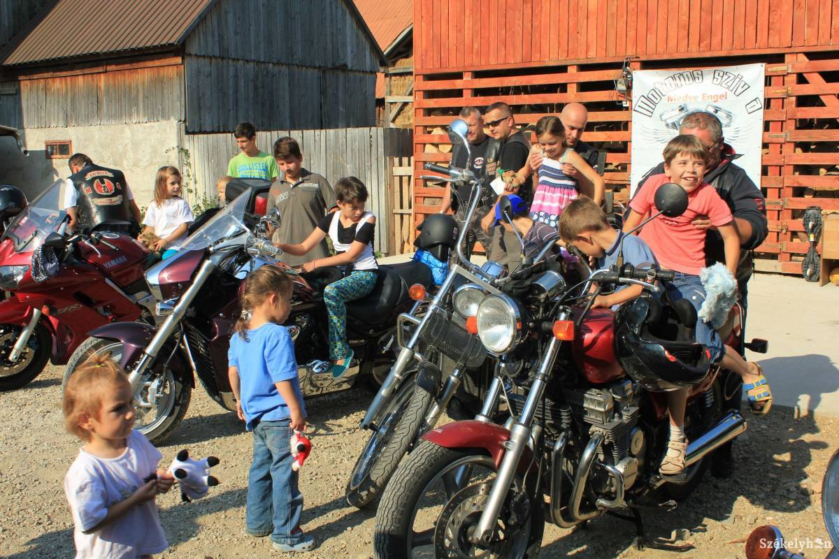 &bullet;  Fotó: Pethő Melánia