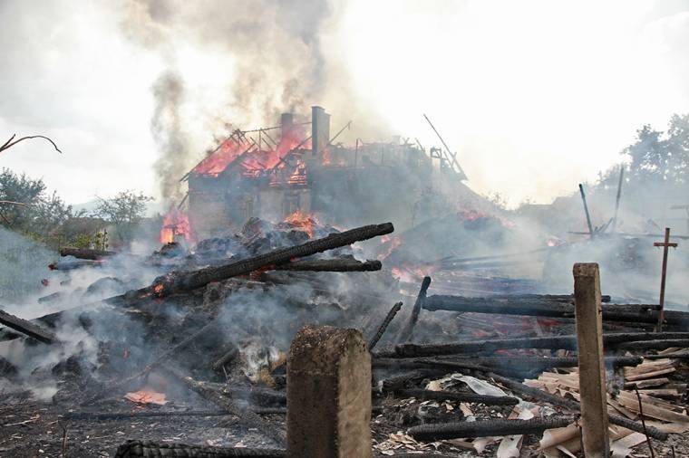 Adományokat gyűjtenek a gyergyószentmiklósi tűzkárosultak megsegítésére