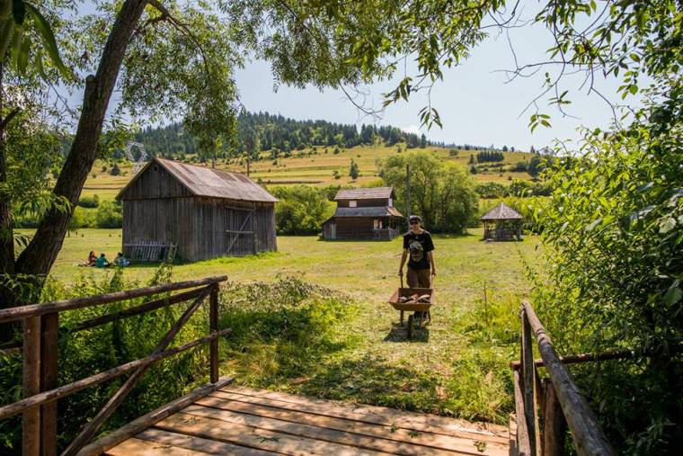 Régi-új helyszínen épül a 11. EMI-tábor