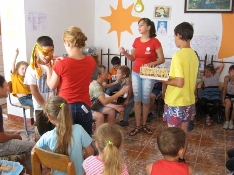 Tartalmas gyerekfelügyelet ingyen