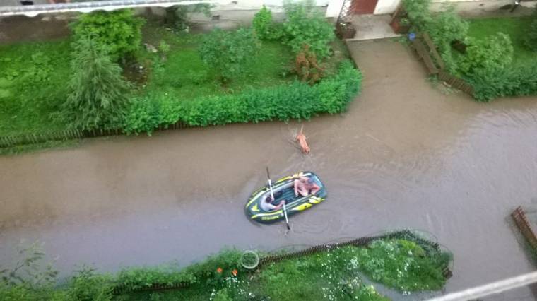 Csónakázás a Bucsin negyedben