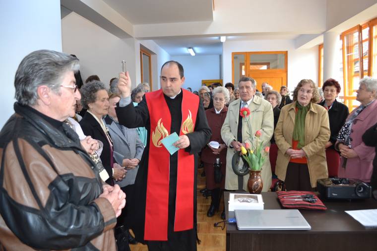 Szociális központot avattak Csomafalván