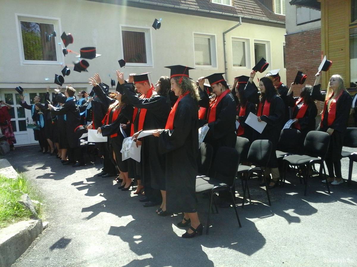 &bullet;  Fotó: Baricz Tamás Imola