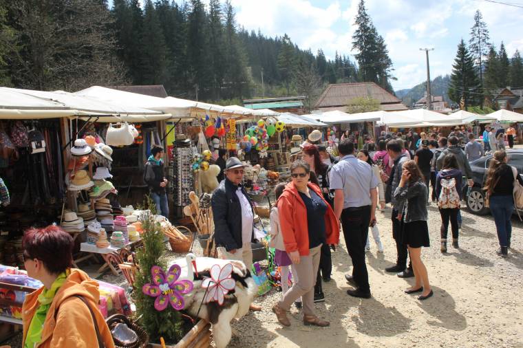 Indokolatlan fizetésekre ment el sok pénz a Monturistnál