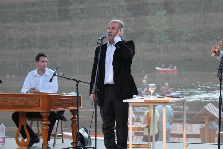 Erdélyi turnén Berecz András