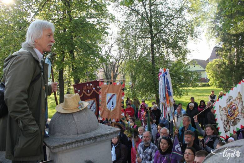 Az alfalvi keresztalja 2016-os indulásakor •  Fotó: Pethő Melánia