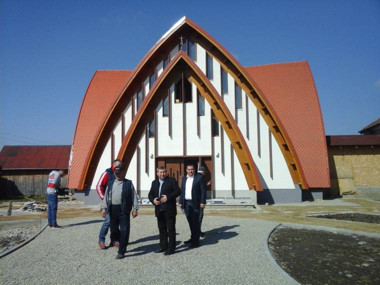 Munkás Szent József oltalmába ajánlják a templomot