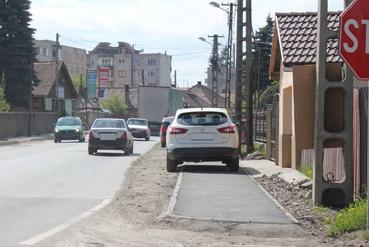 Autóval korlátozott gyalogosforgalom
