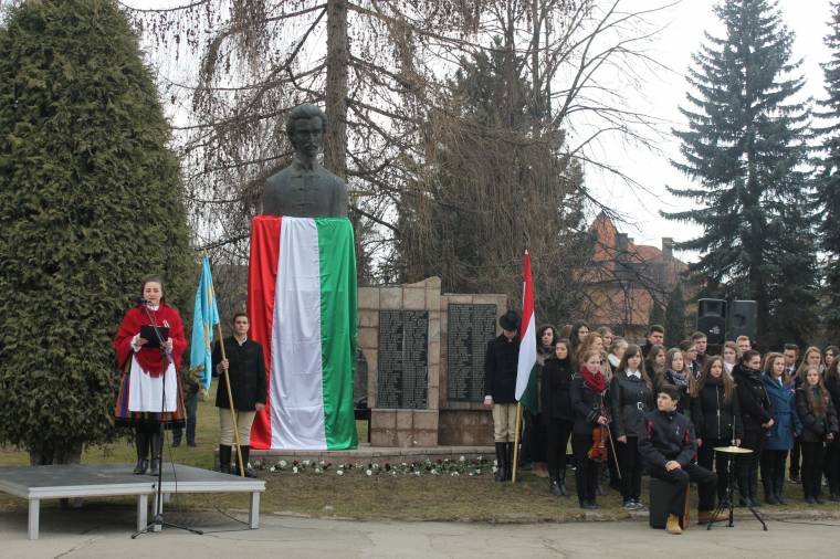 „Elkényelmesedtünk, kedves szentmiklósiak!”