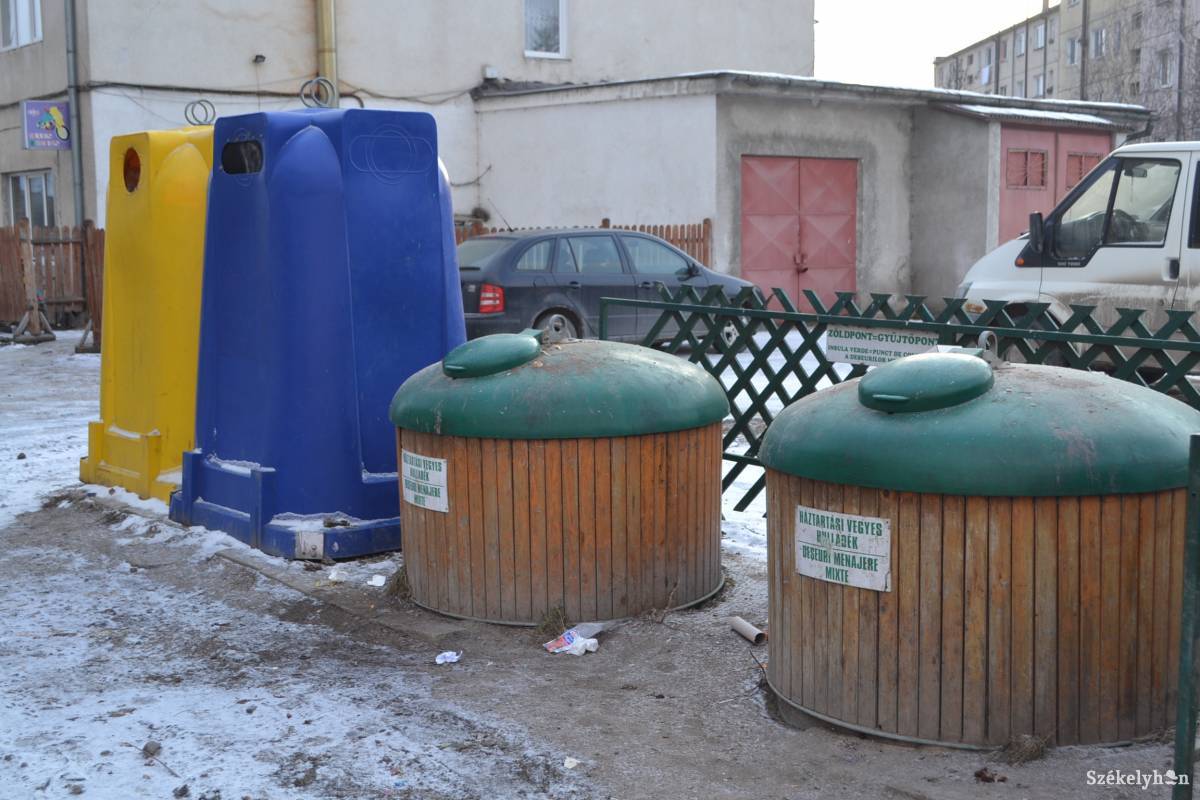 Többet kell fizetni jövőre a szemétszállításért Gyergyószentmiklóson •  Fotó: Pethő Melánia
