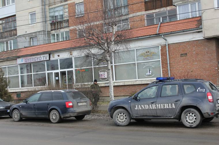 Házkutatás a Gyergyó Tv-nél: szerződéseket kerestek