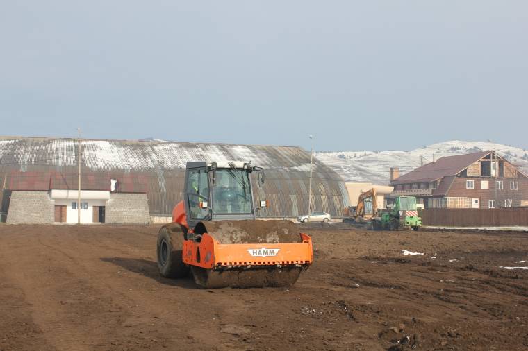 Új jégpálya épül Gyergyószentmiklóson
