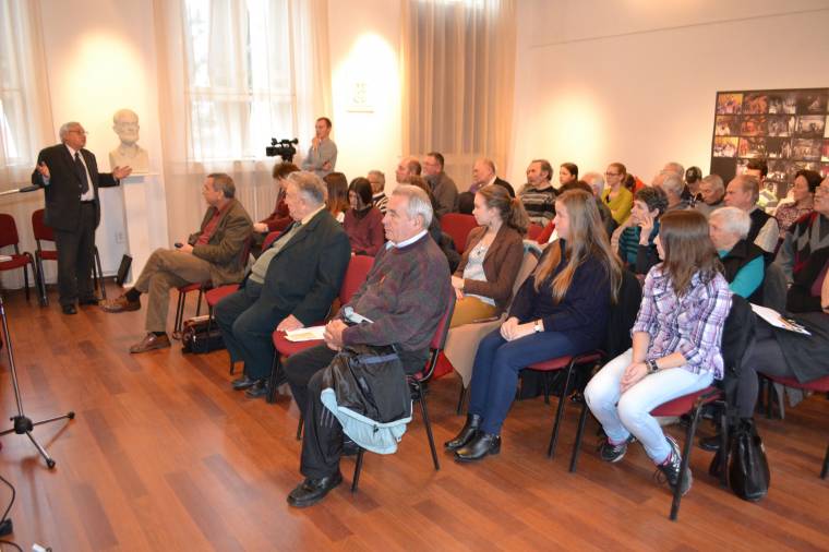Múlttisztázás és jelenismertetés a történészkonferencián