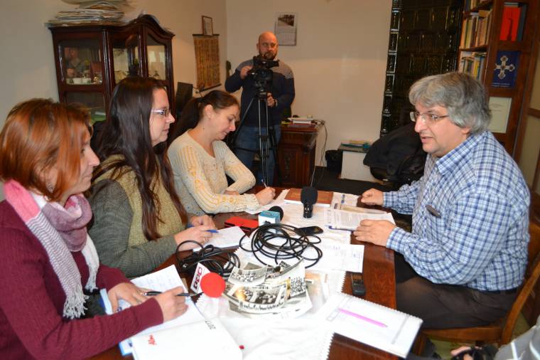 Leleplezik a névadó szobrát