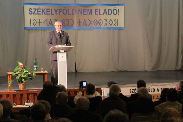 Felvállalta, és kimondta