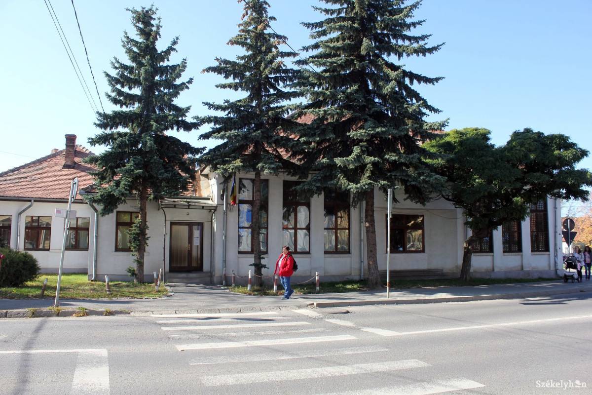 Nem felejtenek. A pénzügyi hivatal az öt évvel ezelőtti egészségügyi hozzájárulást követeli •  Fotó: Pethő Melánia