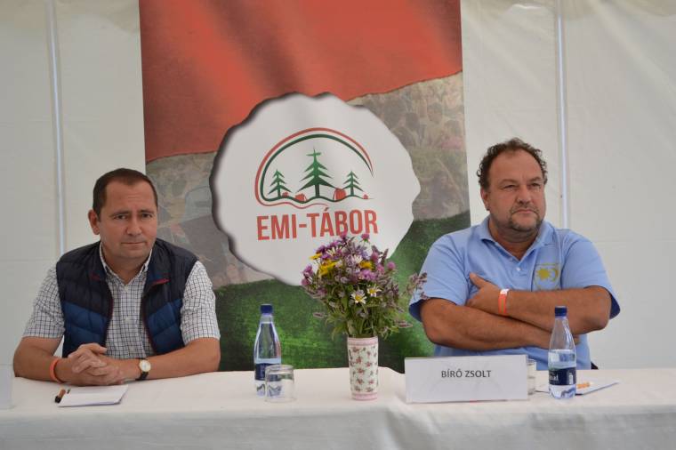 Polgári és néppárti elnökök egy asztalnál