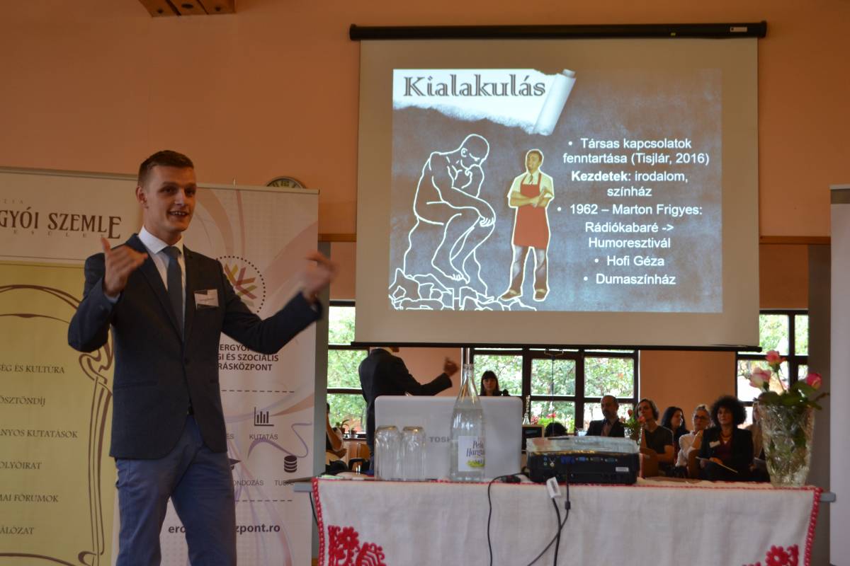 Szociológusként tartott előadást György Botond humorista – a humorról •  Fotó: Balázs Katalin