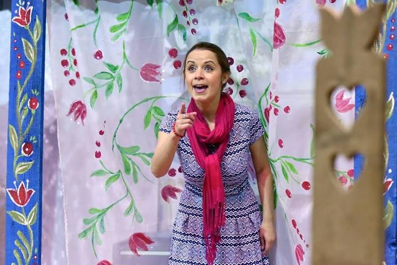 Az Apróka Eszponka Sata-Bánfi Zsófia előadásában kerül műsorra 