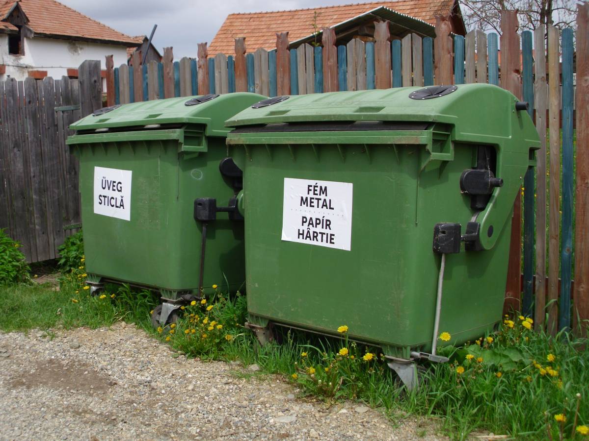 Ha szelektíven gyűjtik a hulladékot, csökkenhet a szemétilleték •  Fotó: Tamás Gyopár