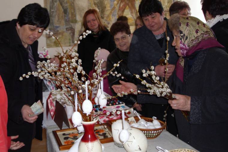 Pénz „landolására” várnak a nagybányai reptéren