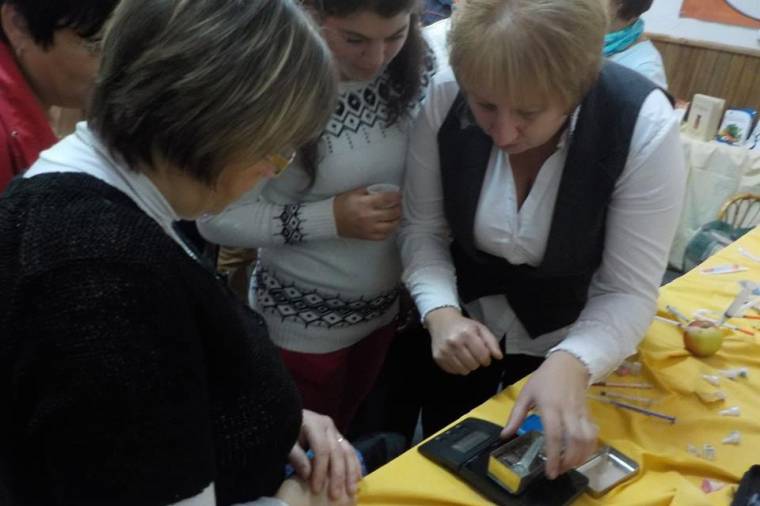 Nem hagyják magukra a cukorbetegeket Gyergyóban