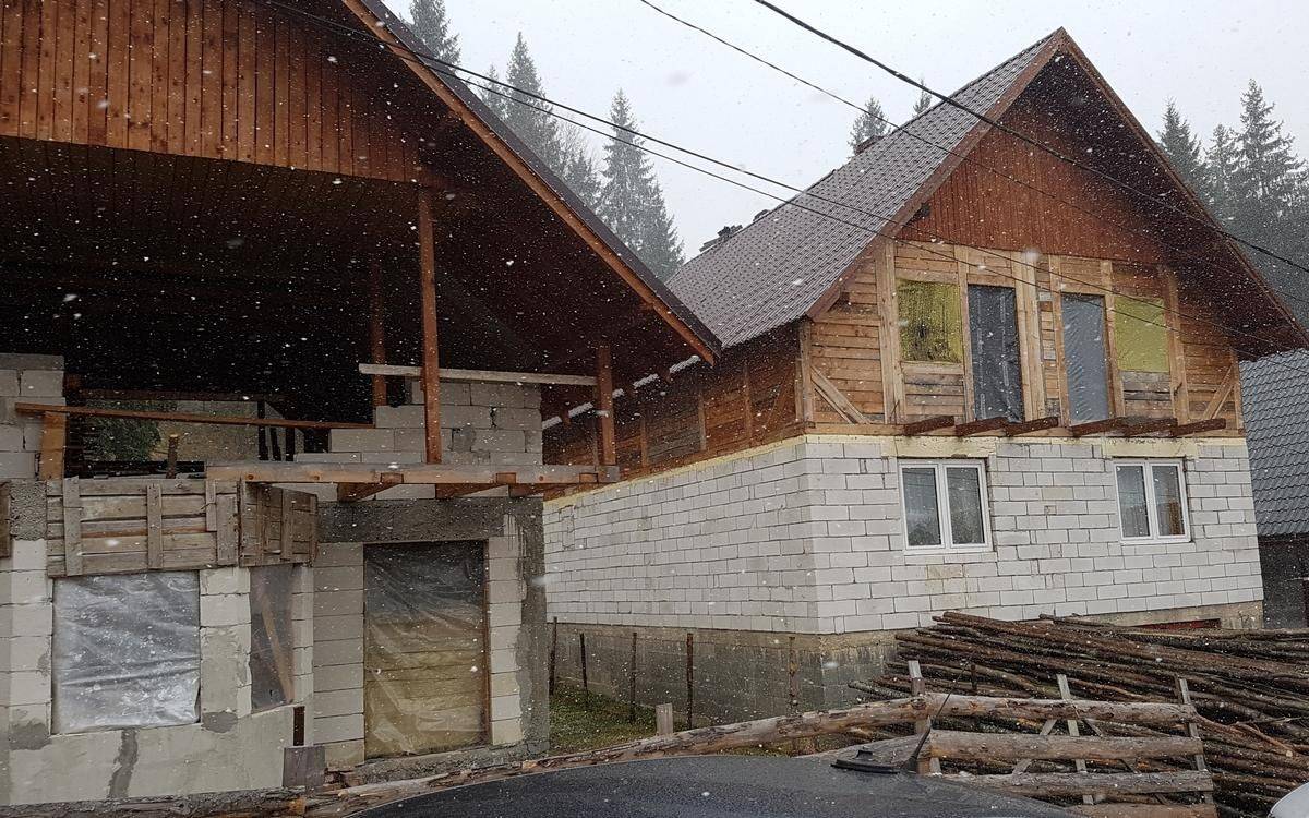 Újonnan épített ház a program által biztosított borszéki telken •  Fotó: jovokep.ro