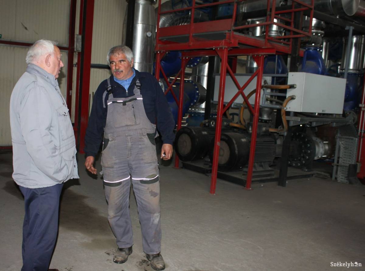 A szakemberek minden kérdésre készségesen válaszoltak &bullet;  Fotó: Pethő Melánia