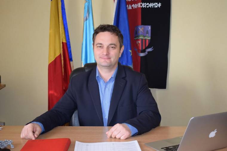 Látványos fejlődést ígér a polgármester a csomafalviaknak