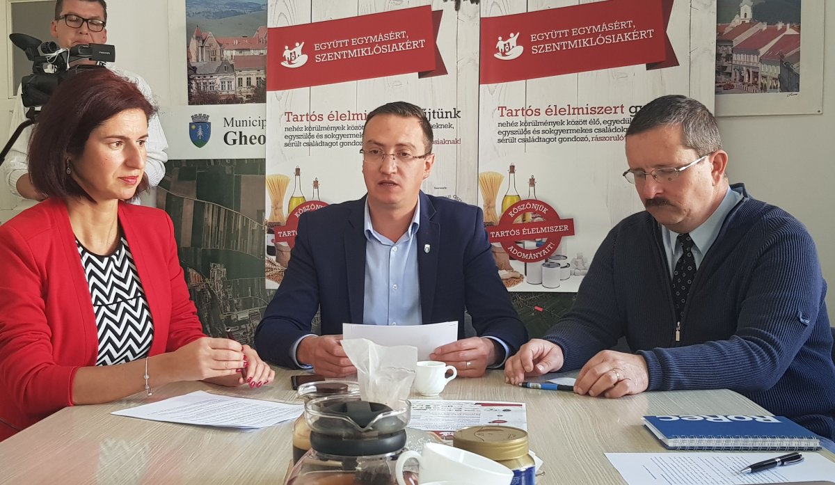 Gereőffy Imola, Nagy Zoltán és Mátyás István hívták fel a figyelmet a jótékonysági akcióra • Fotó: Gergely Imre 