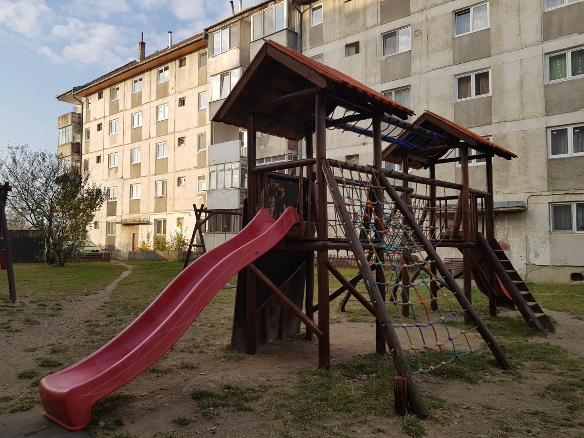 A Szende játszótér megújult csúszdája. Sokan támogatták a megvalósítását •  Fotó: Balázs Katalin