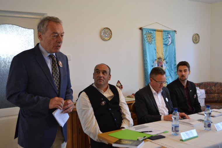 Fel kell ismerni a realitásokat – Urmánczy Nándor volt kormánybiztos unokája az érthető revizionizmusról