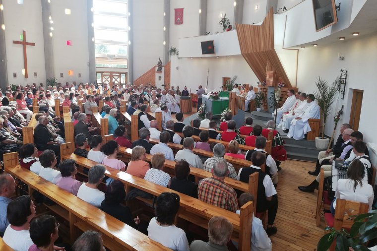 Erdélyben az egyetlen Szent István-ereklyés templom ünnepét tartották Gyergyószentmiklóson