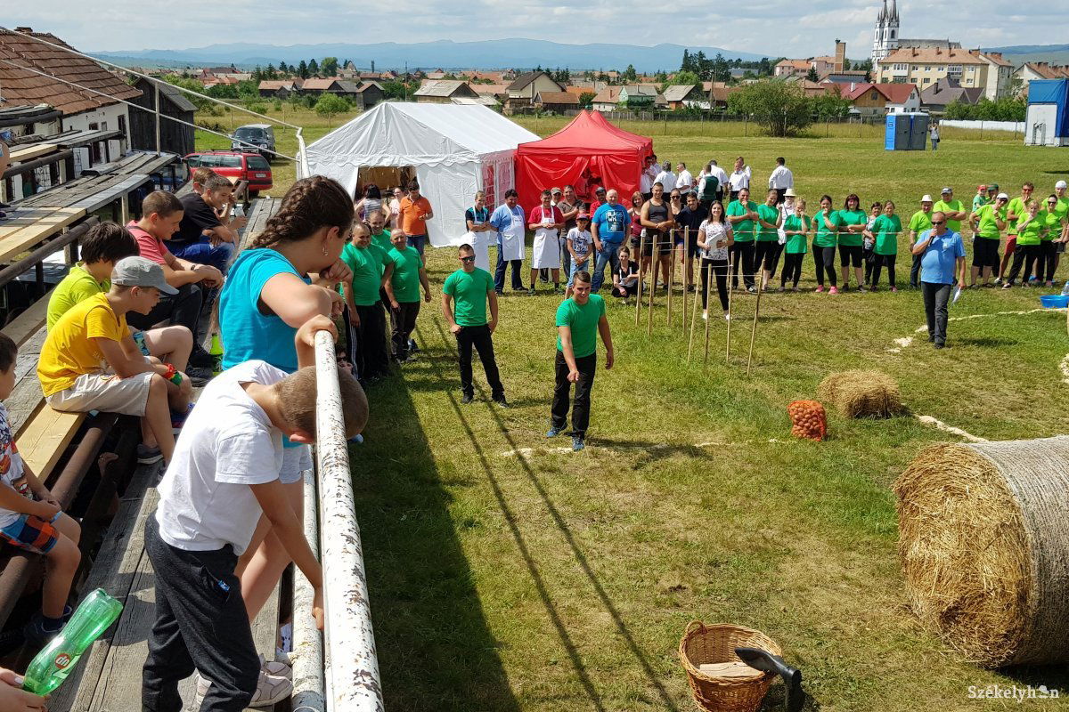 &bullet;  Fotó: Pethő Melánia