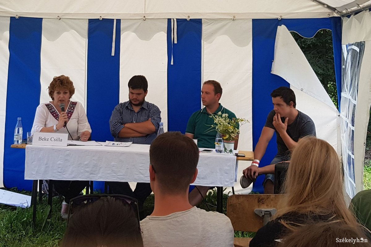 Azért juthattunk ide, mert a valódi érdekképviselet elmaradt – hangzott el az EMI-táborban 
