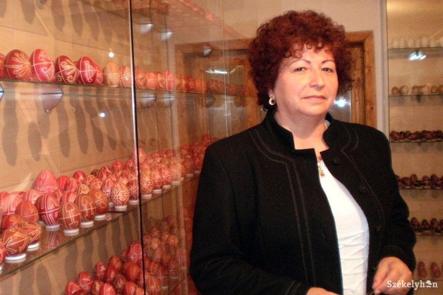Fehér Gizella népi iparművész is meghívottja a rendezvénynek •  Fotó: Pethő Melánia