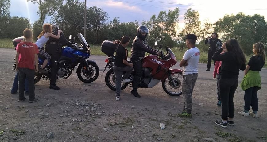 A gyermekek is motorra szállhattak szombaton &bullet;  Fotó: Daimler M.C. – Gyergyó