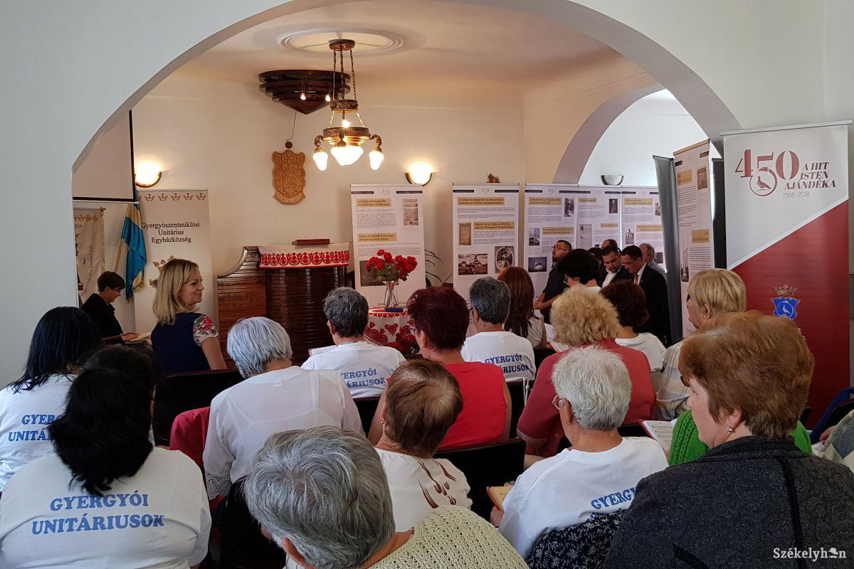 „Növeld a békét mibennünk, hogy a békesség életét élhessük!” – szólt a fohász az unitárius ünnepen &bullet;  Fotó: Balázs Katalin