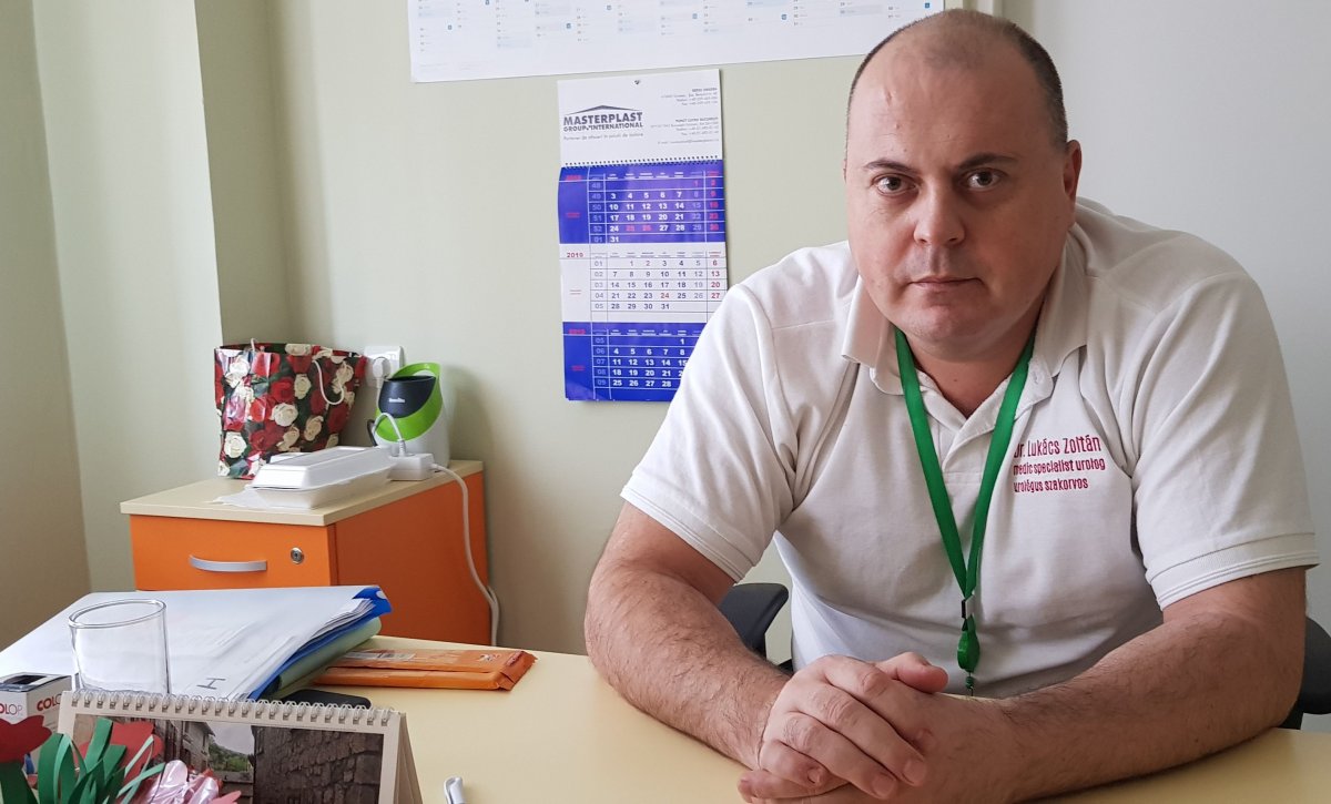 Lukács Zoltán urológus szakorvos egy éve költözött haza Magyarországról 